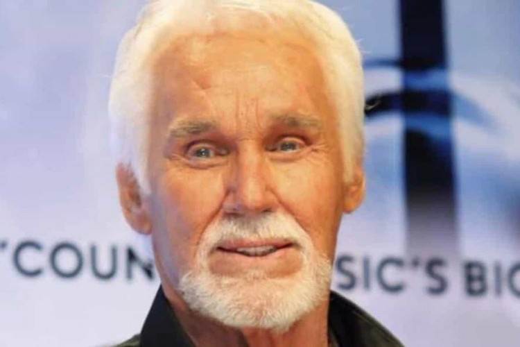 https://radiomodaorioverde.com.br/uploads/news/Morre Kenny Rogers, um dos maiores astros do country, aos 81 anos