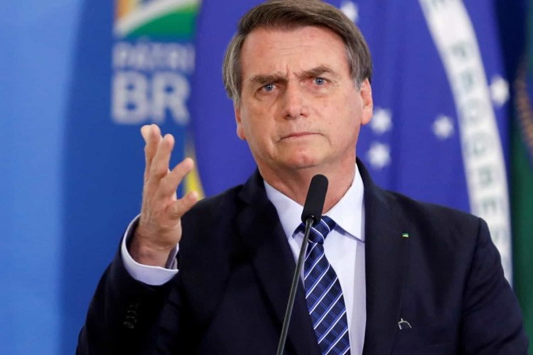 https://radiomodaorioverde.com.br/uploads/news/Bolsonaro desiste de dar desconto na conta de energia de igrejas