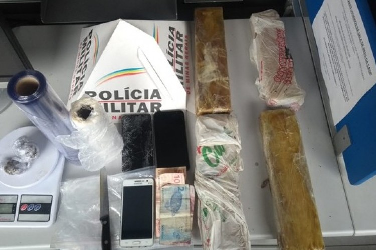 https://radiomodaorioverde.com.br/uploads/news/Criminoso é preso com maconha após perseguição em Uberlândia