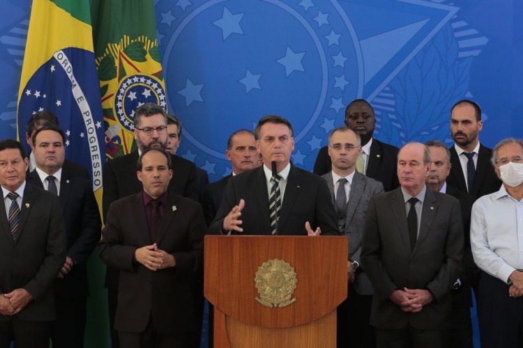 https://radiomodaorioverde.com.br/uploads/news/Bolsonaro diz que não houve intervenção política na Polícia Federal