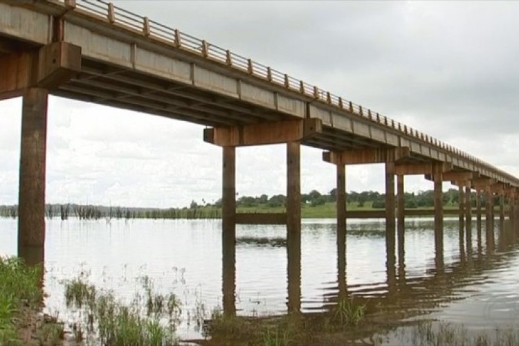 https://radiomodaorioverde.com.br/uploads/news/Santa Fé do Sul: Mulher é jogada de ponte pelo ex e sobrevive após receber ajuda de pescadores; homem foi preso