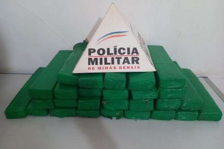 https://radiomodaorioverde.com.br/uploads/news/Maconha enterrada é descoberta durante serviços de terraplenagem em Itapagipe